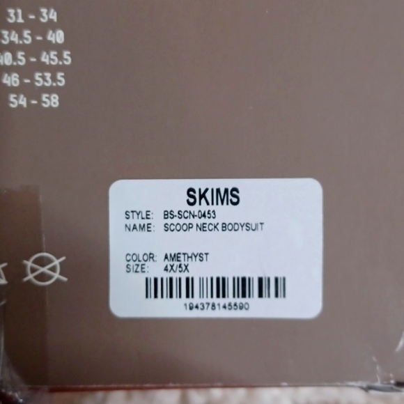 NIB- SKIMS- ESSENTIAL SCOOP NECK BODYSUIT- 4X- AMETHYST - Picture 5 of 7